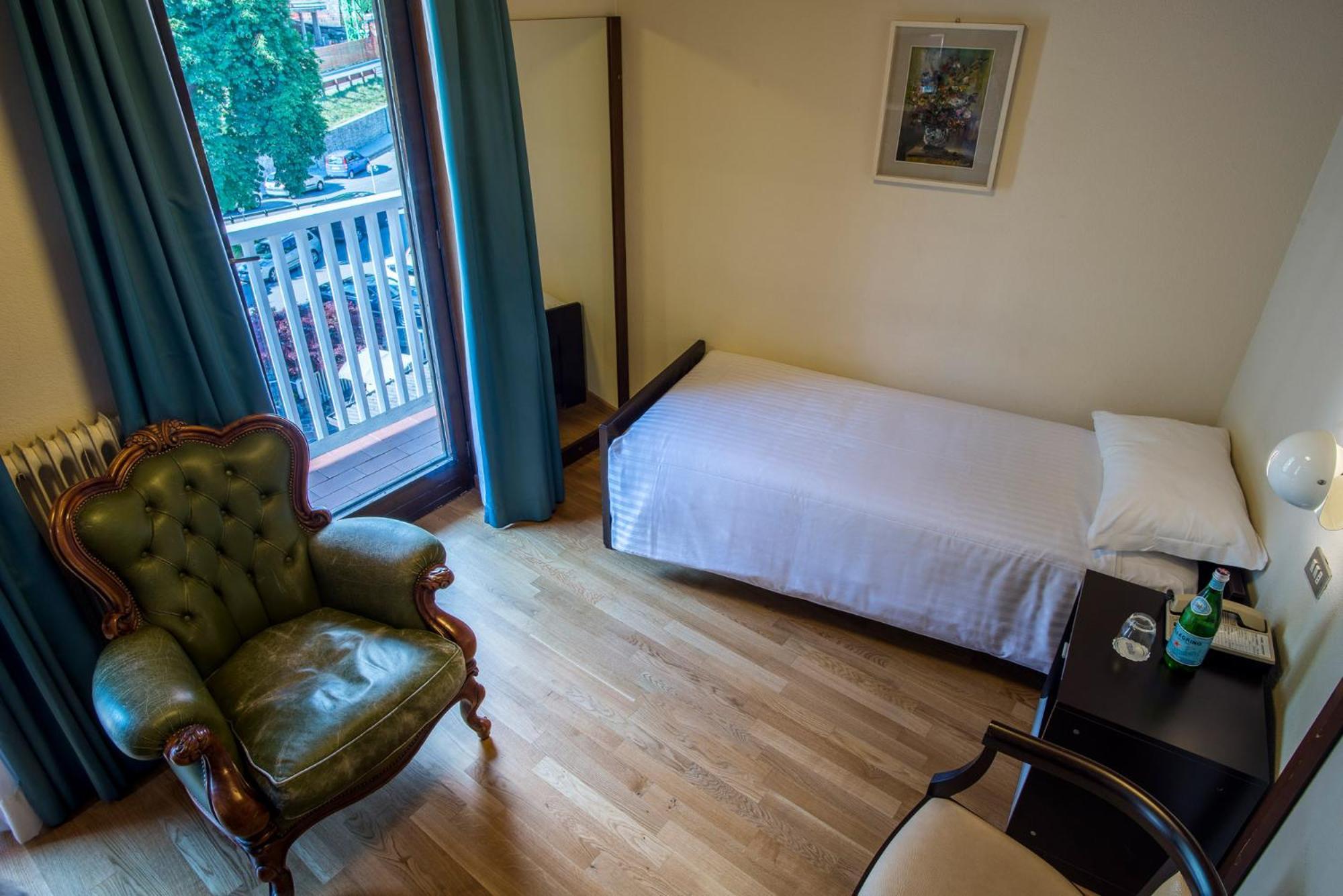 Hotel Mirella Ponte Di Legno Buitenkant foto