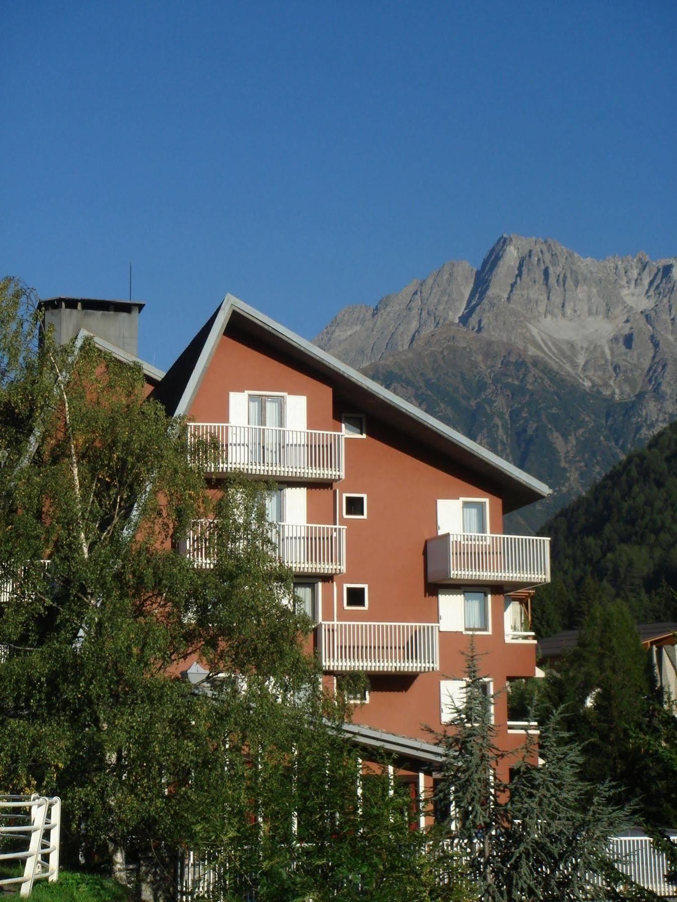 Hotel Mirella Ponte Di Legno Buitenkant foto